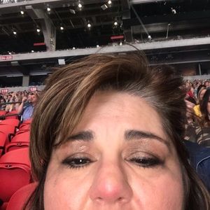 Meet your Posher, Dana